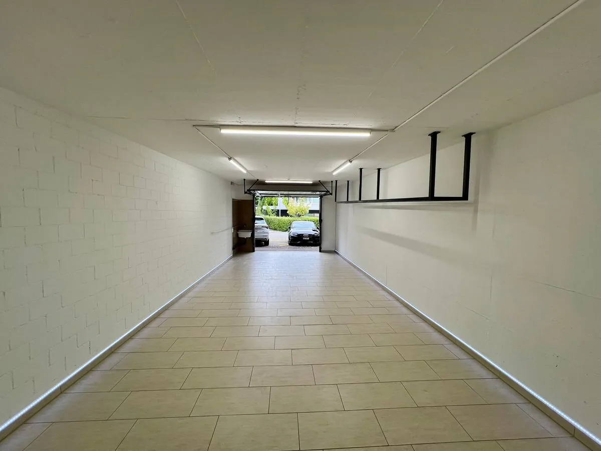 41 m² Lagerraum / Werkstatt mit 2 Aussenparkplätzen in Glattbrugg