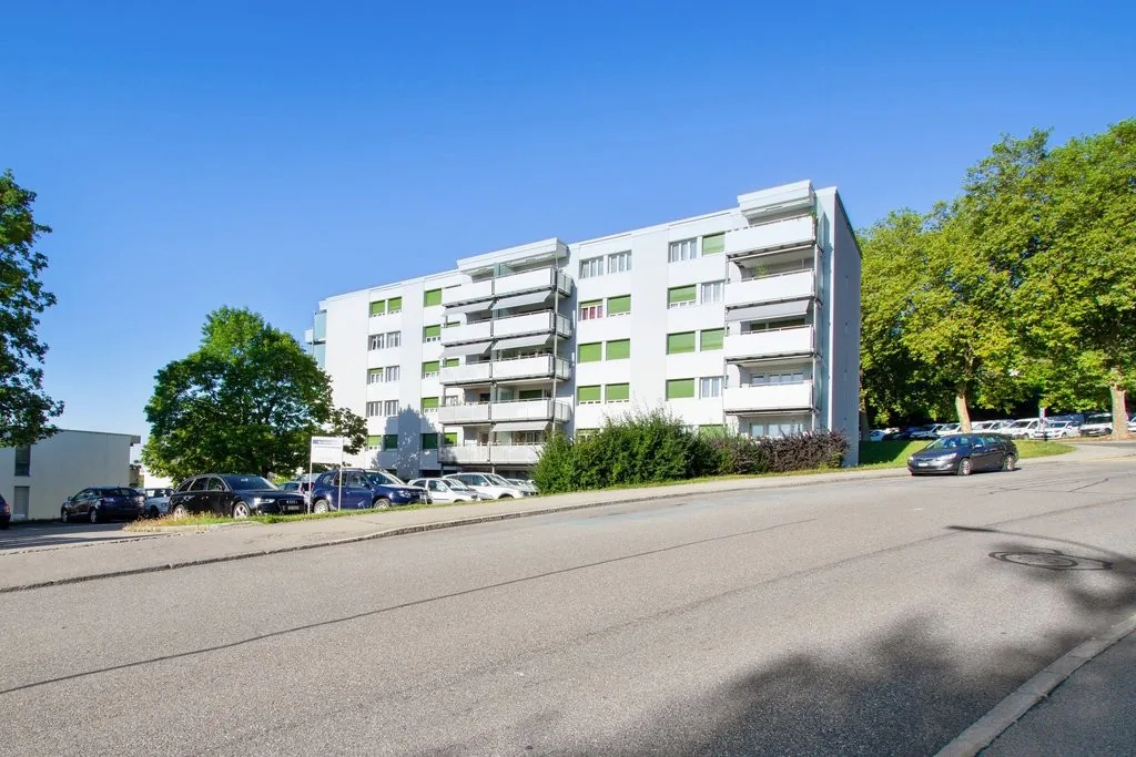 Appartamento di 4 camere nel quartiere di Schmelzi