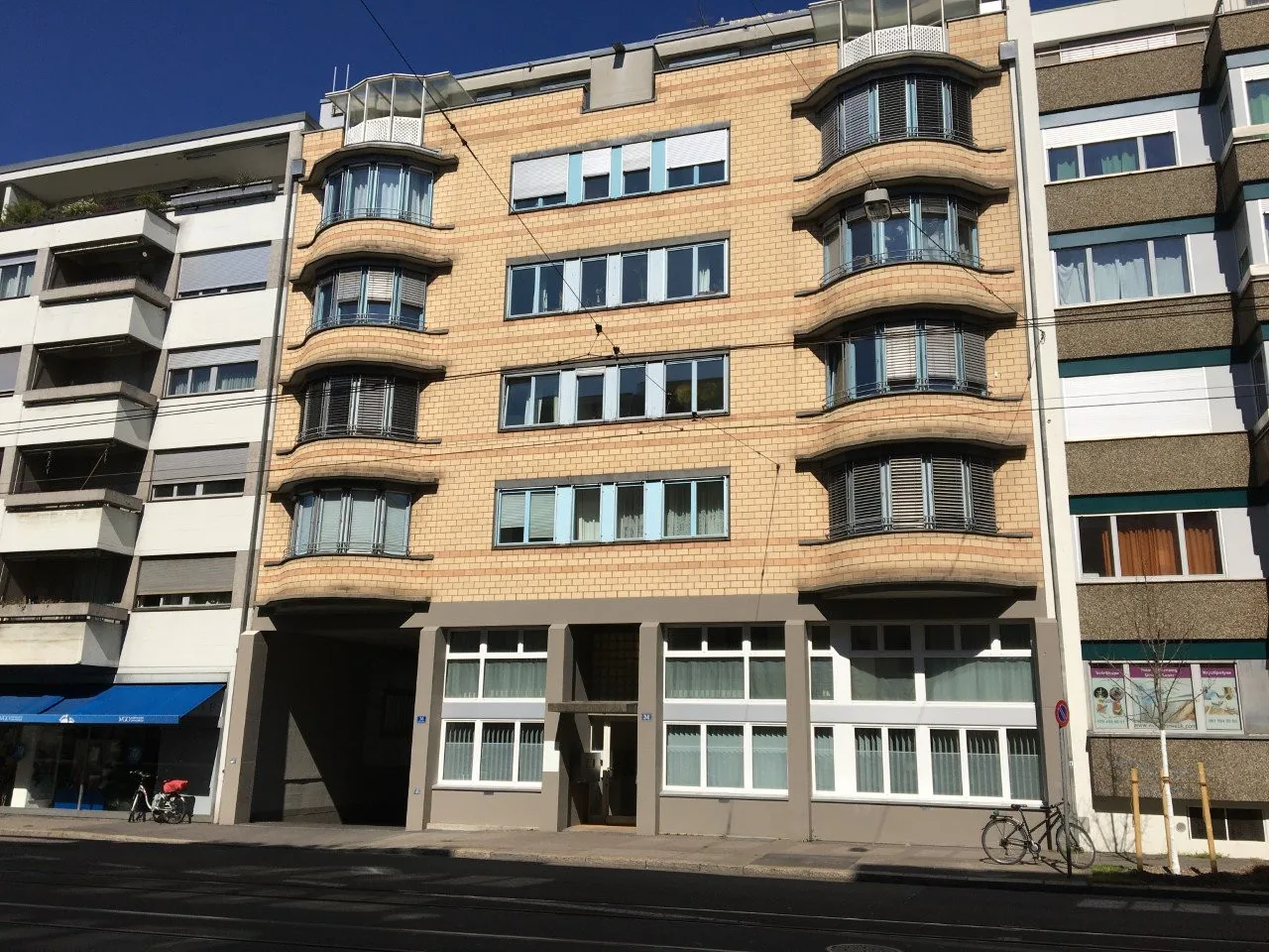 Spacious 3½-room apartment near university and Spalentor