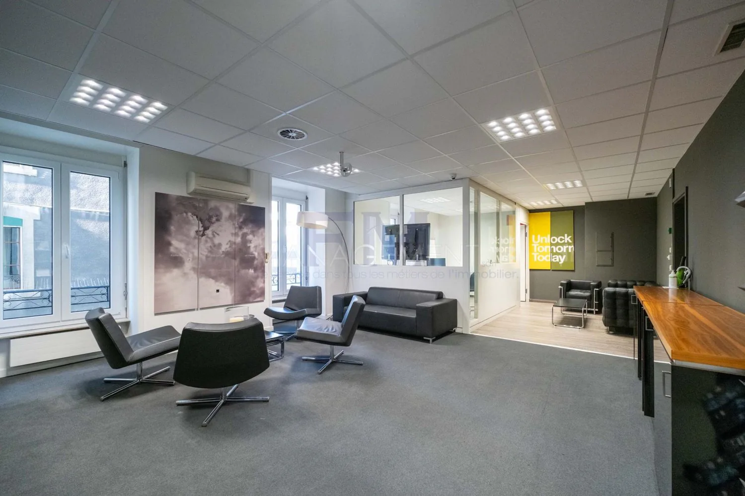 Rue des Alpes ? Büros ca. 244 m² im 2. Stock