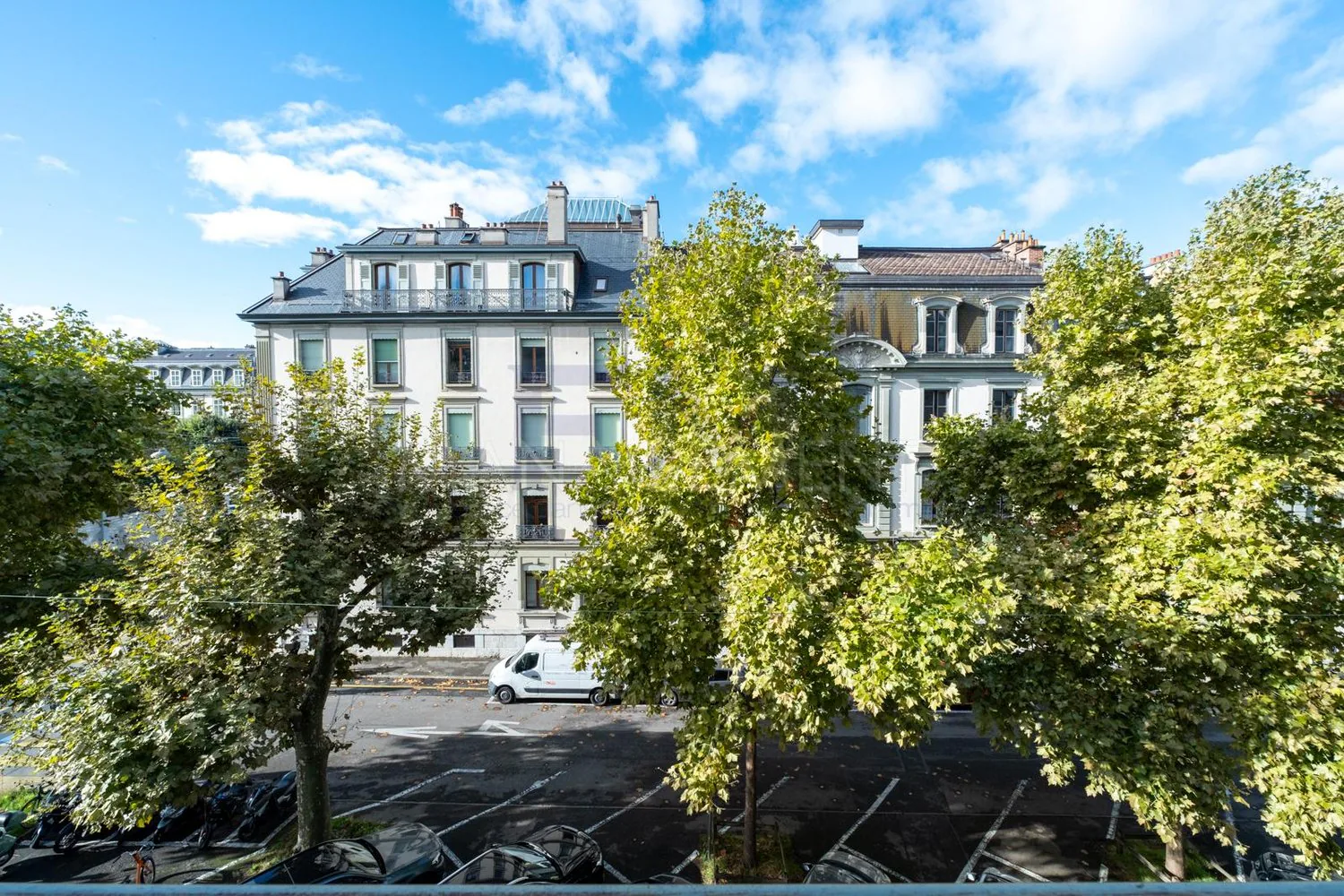 Rue Jean-Gabriel Eynard / Cours des Bastion ? Luxuriöse Büros in einem Prachtgebäude