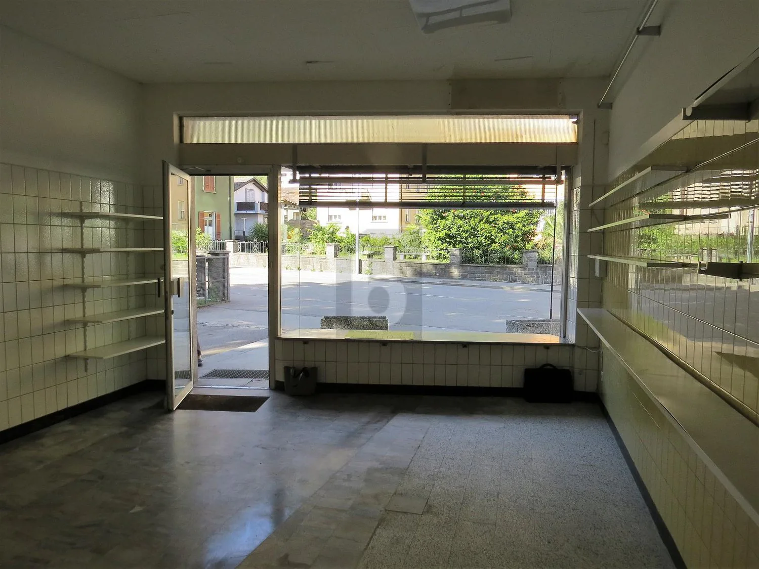 IDEAL COMMERCIAL SPACE