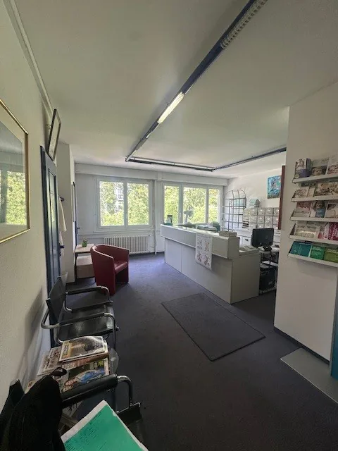 Lokal für Gewerbe oder Arztpraxis von ca. 74 m2 in Acacias