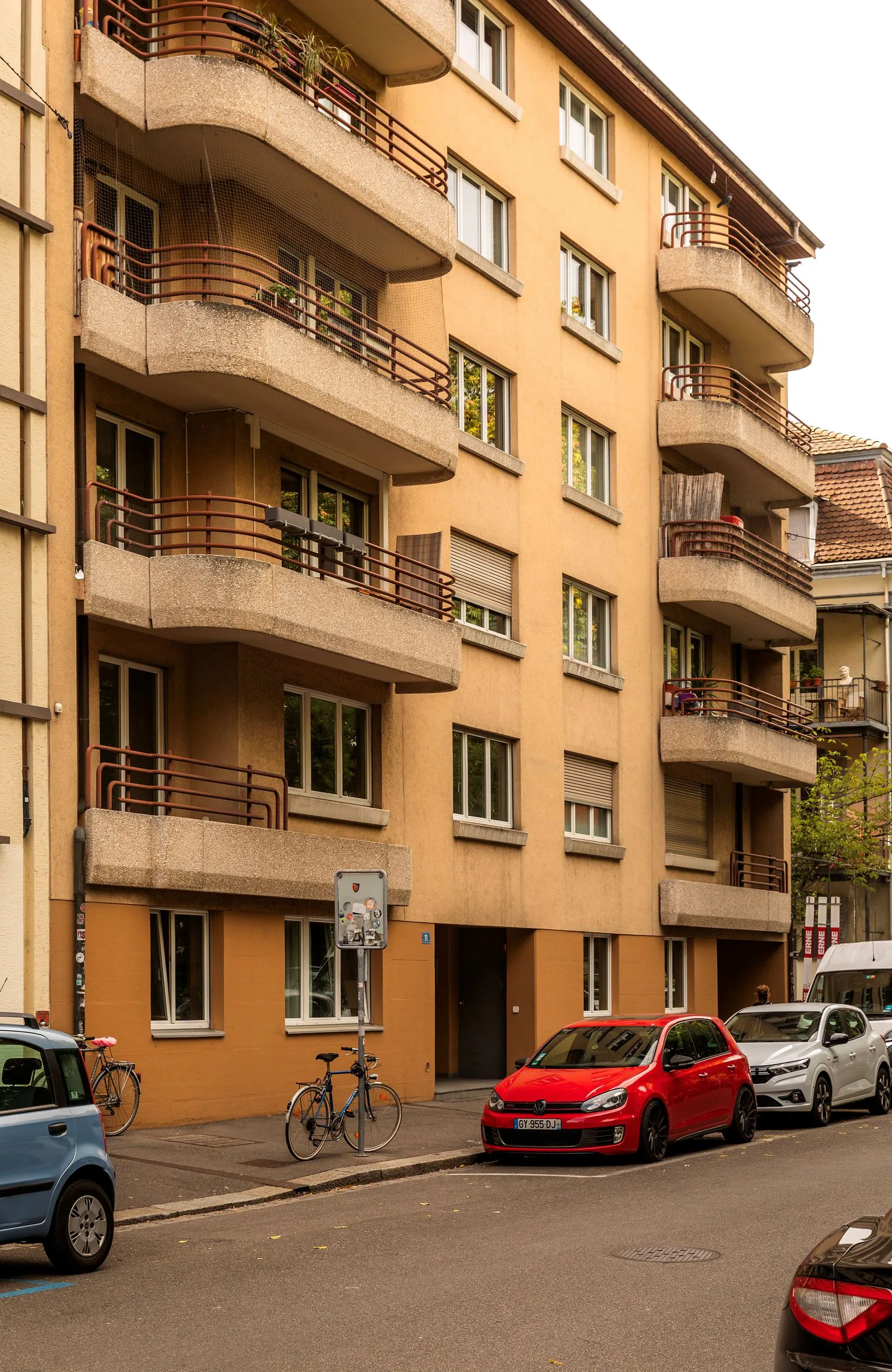 Appartement urbain spacieux avec beaucoup d'options de conception dans un emplacement résidentiel central