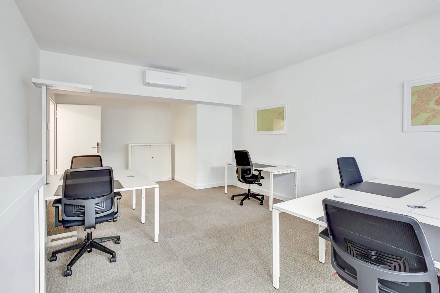 All-inclusive office for 50 people at Regus City Centre