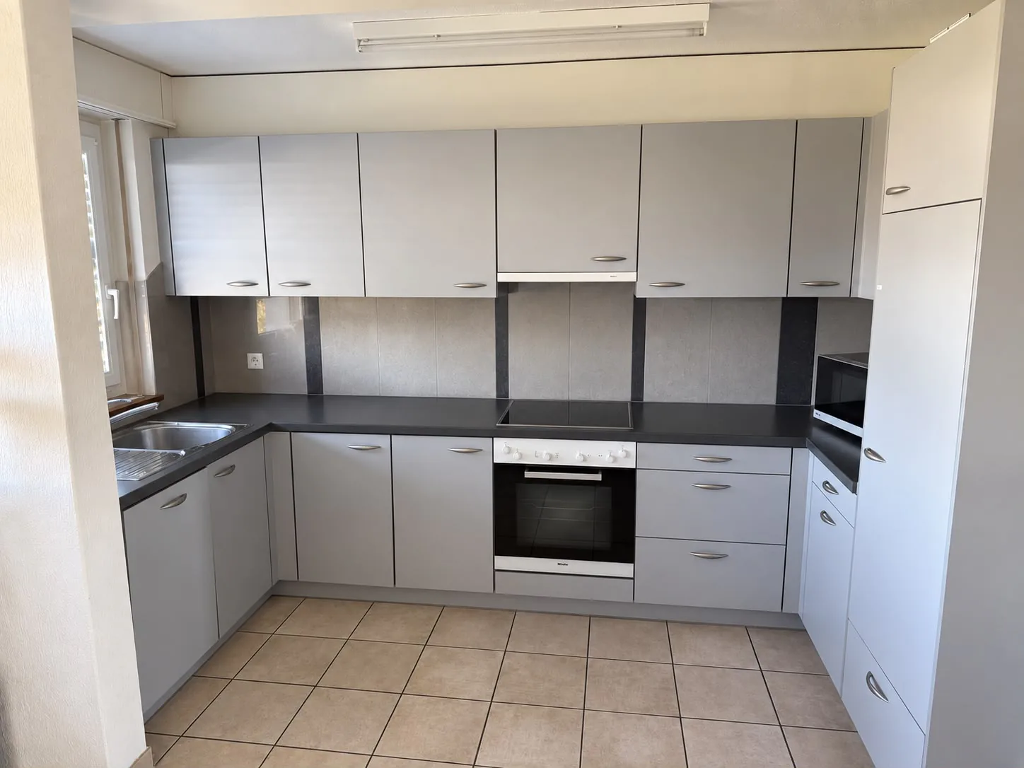 Bel et spacieux appartement de 4,5 pièces au 2e étage
