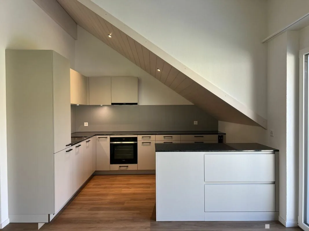 Appartement de 4,5 pièces sous les combles avec galerie supplémentaire