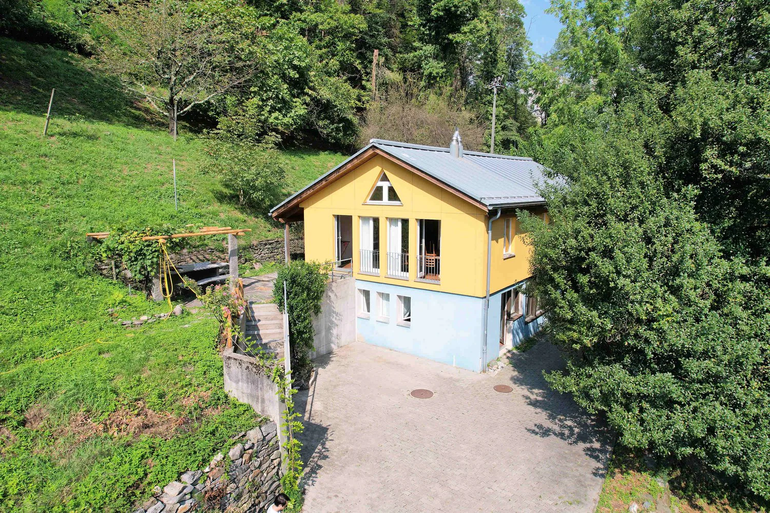 Maison dans le vert pour les amants de la nature