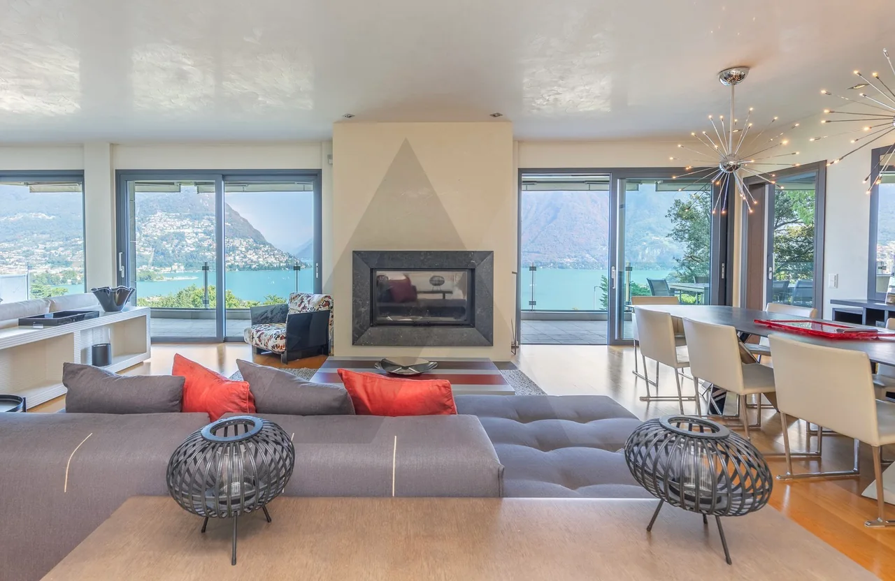 ATTICO CON VISTA LAGO, PISCINA INTERNA E SPA