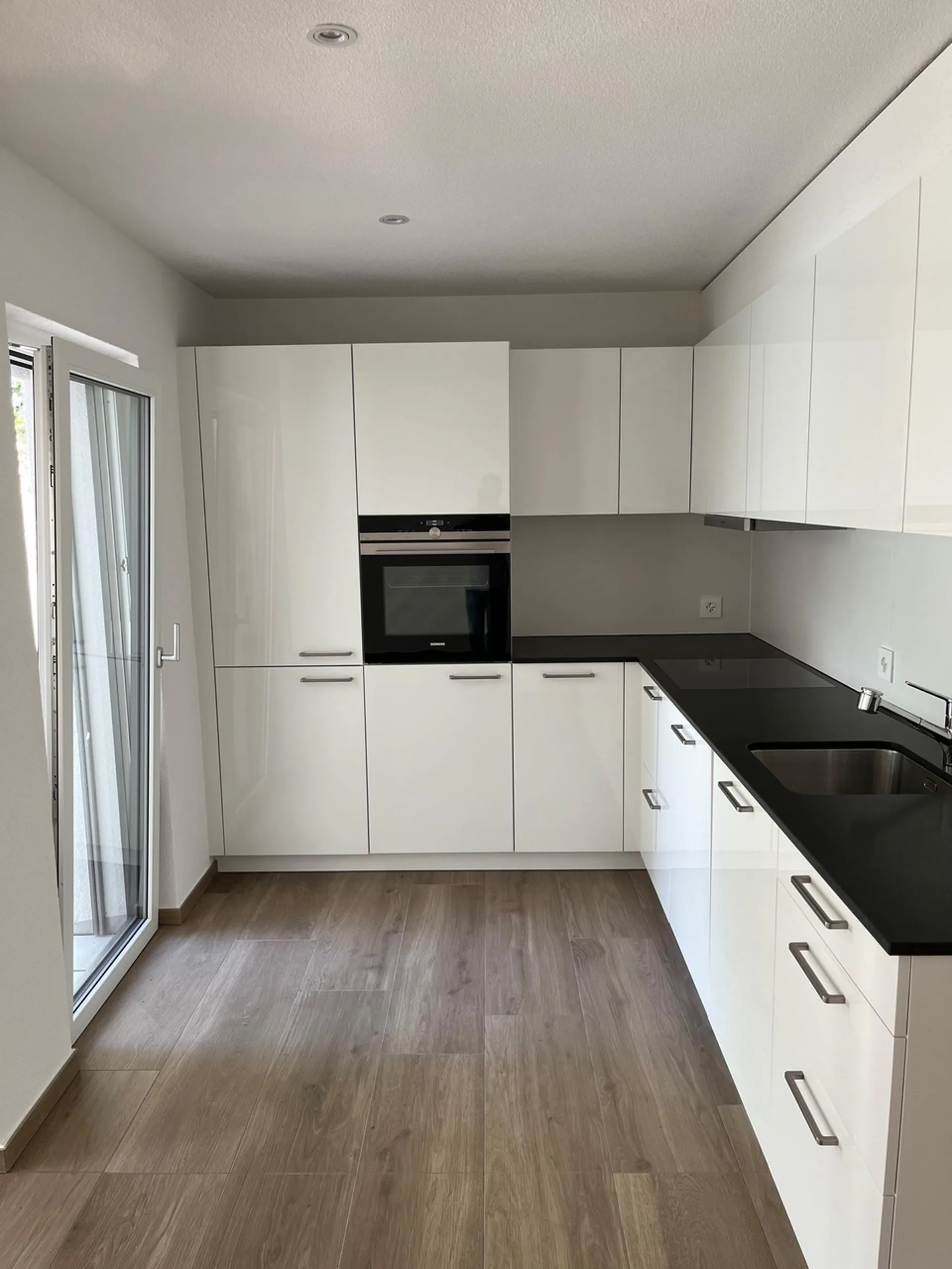 A louer - Magnifique appartement de 3.5 pièces avec parking souterrain