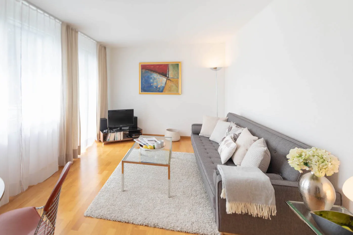 Appartement 2 pièces meublé moderne à Zürich Wiedikon