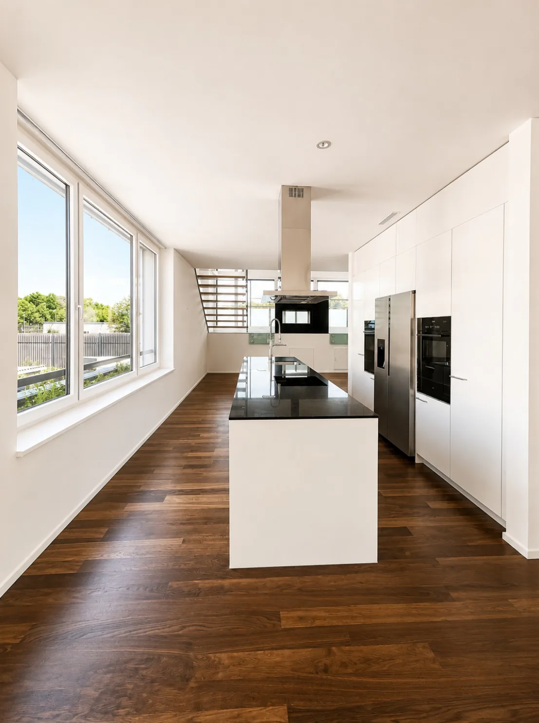 Dreamy living with luxurious expansion! 1 large bedroom on the upper floor, rest openly designed