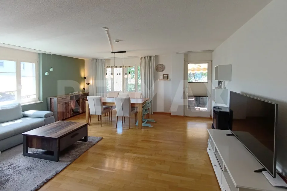 Family-friendly 4.5-room apartment - quiet in the green