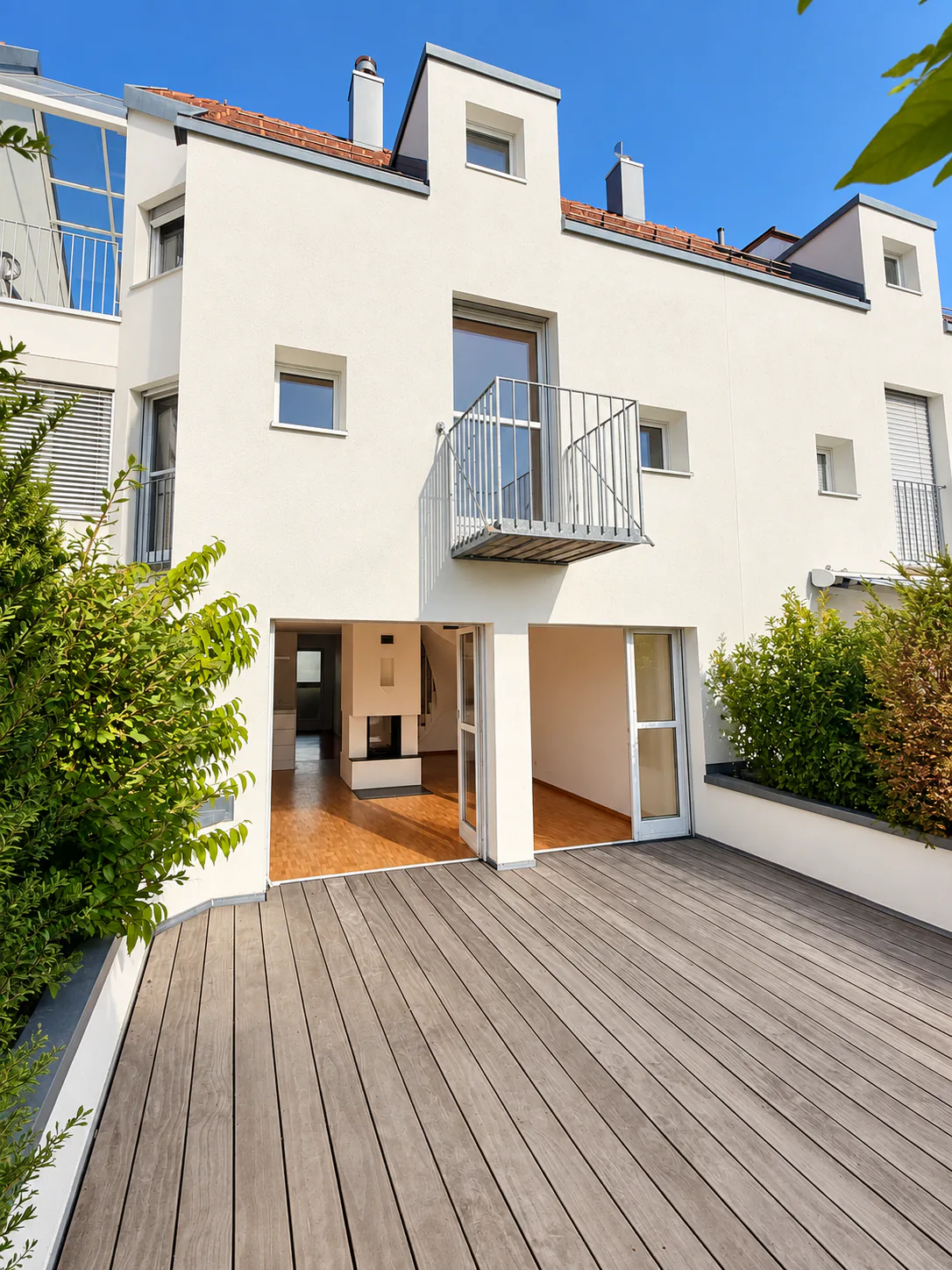 Habitation familiale - spacieuse maisonnette 5.5 pièces avec deux terrasses