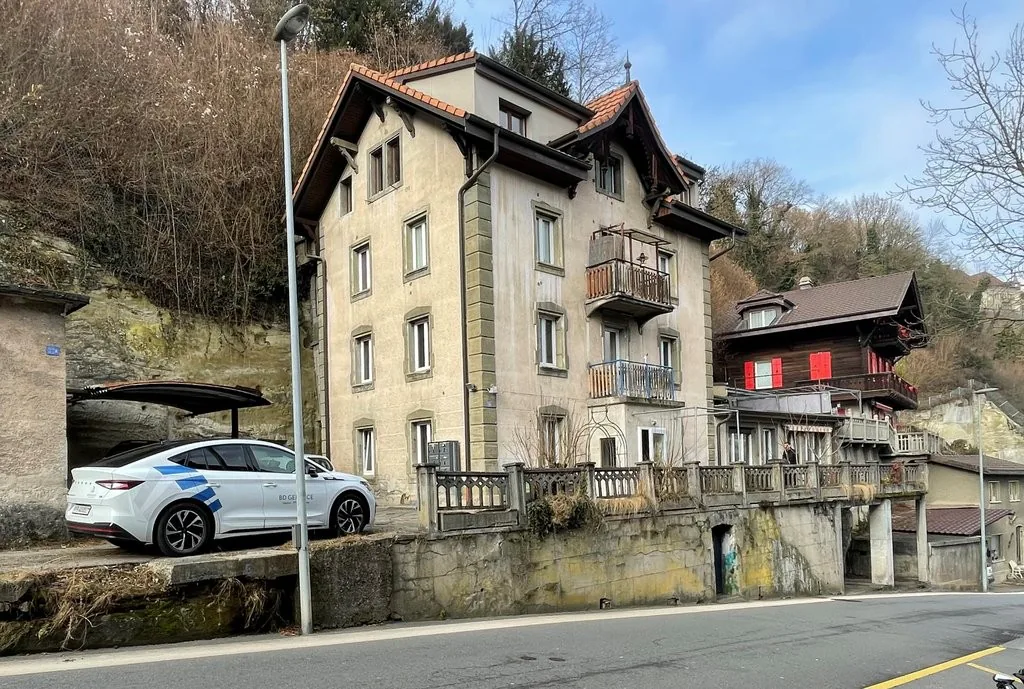 FRIBOURG (quartier de la Neuveville) - 3.5 pièces au 2ème étage
