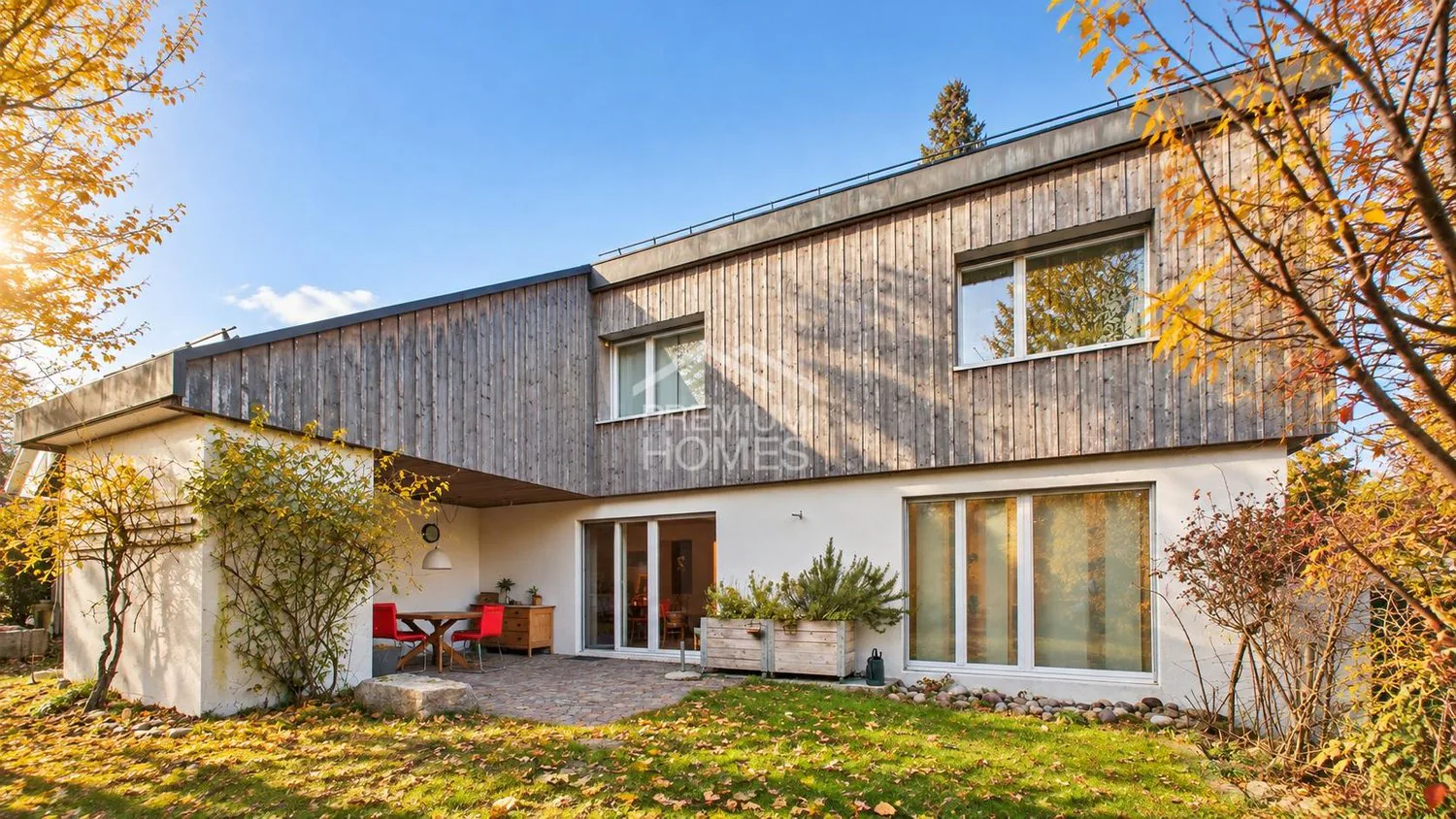 Casa per più generazioni con sauna e appartamento indipendente