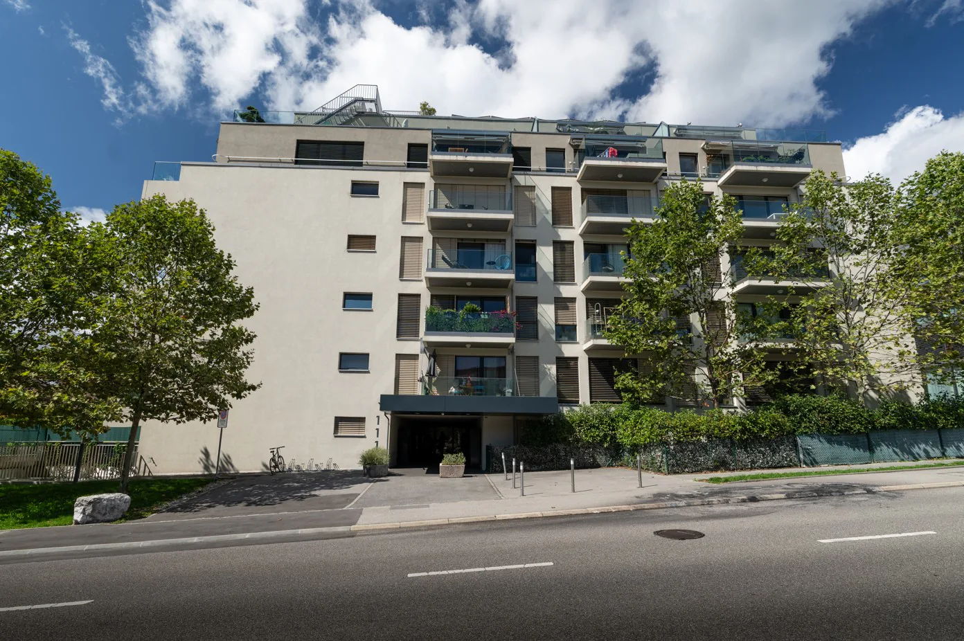 Beautiful 2.5-room apartment ideally located near M2