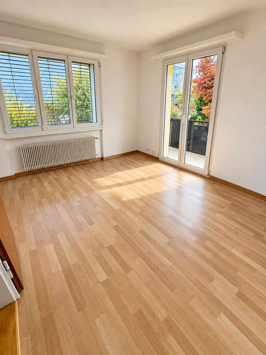 Helles WG-Zimmer mit eigenem Balkon in Dietlikon