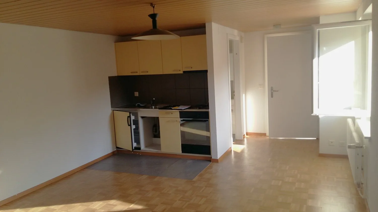 FRIBOURG - RTE DU JURA 20 - LOVELY MODERN STUDIO ON THE 3RD FLOOR (without