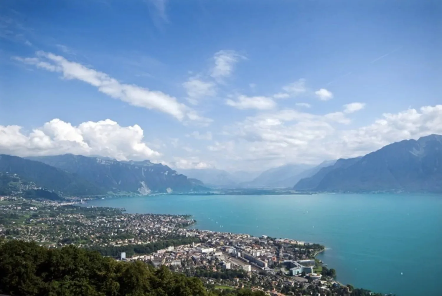 Appartement im Erdgeschoss, neu, mit atemberaubendem Seeblick