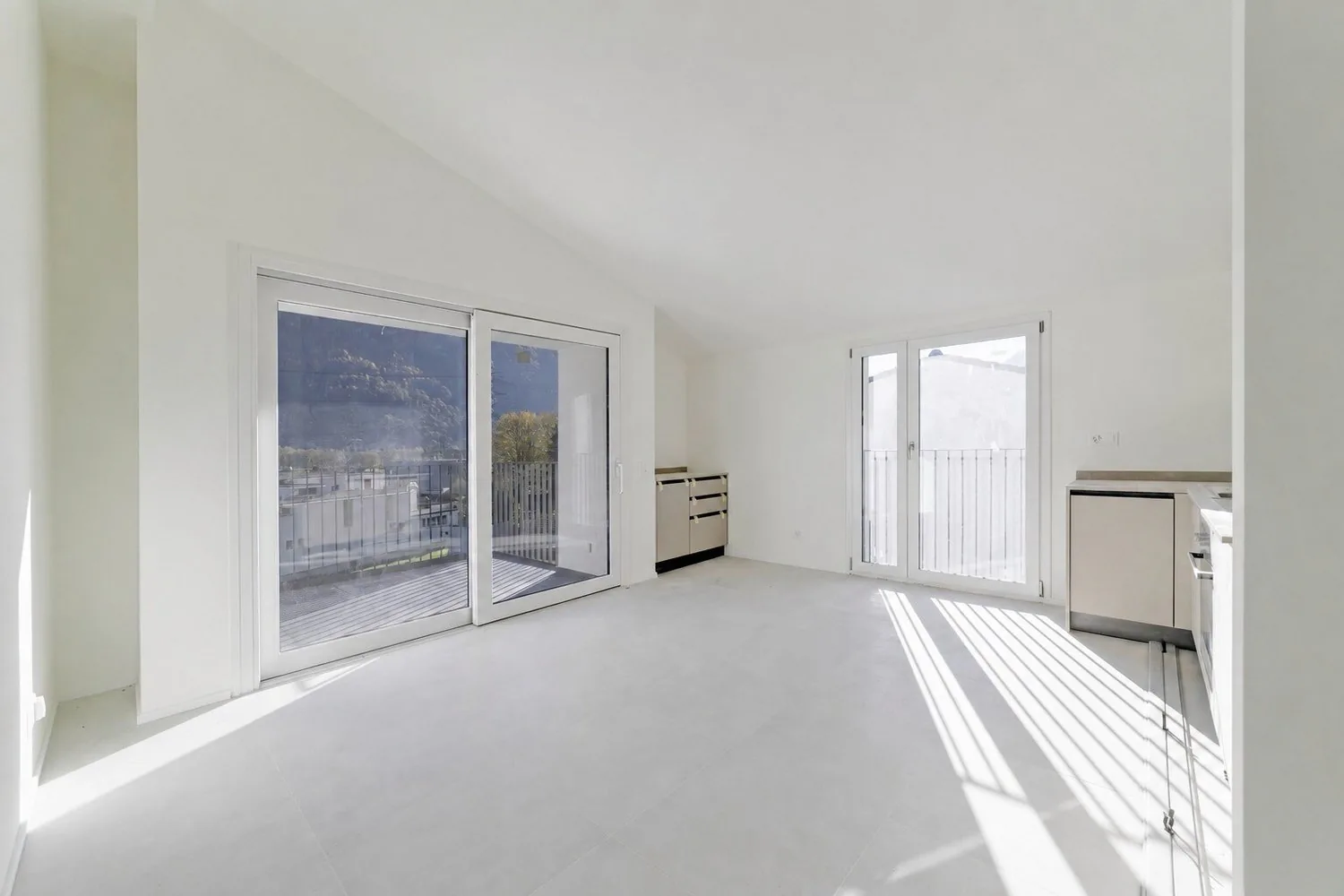 IRAGNA neu 2.5 Zimmer mit großer Terrasse