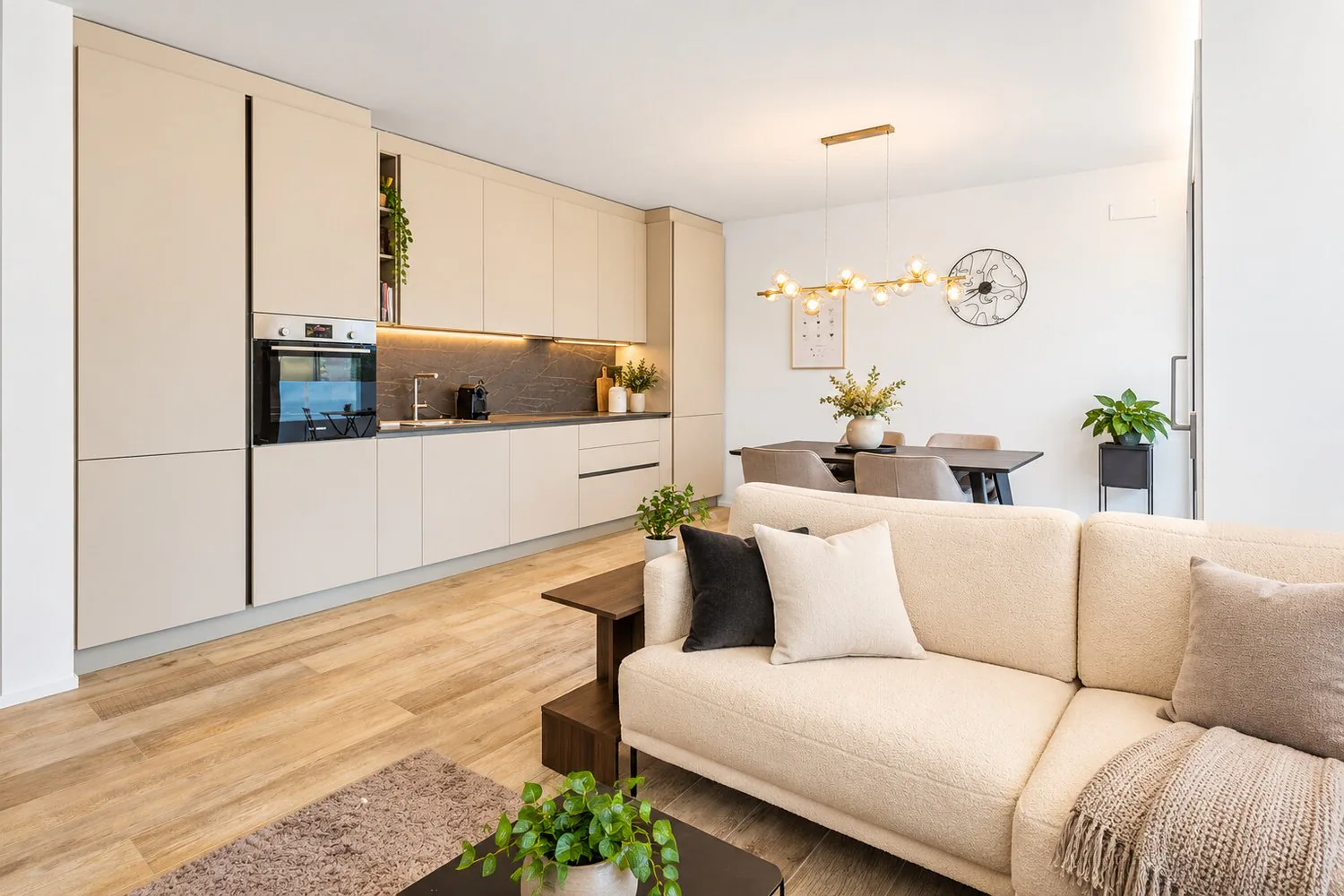 MASSAGNO – NEUES 2.5-ZIMMER-WOHNUNG MIT BALKON UND HOHER AUSSTATTUNG