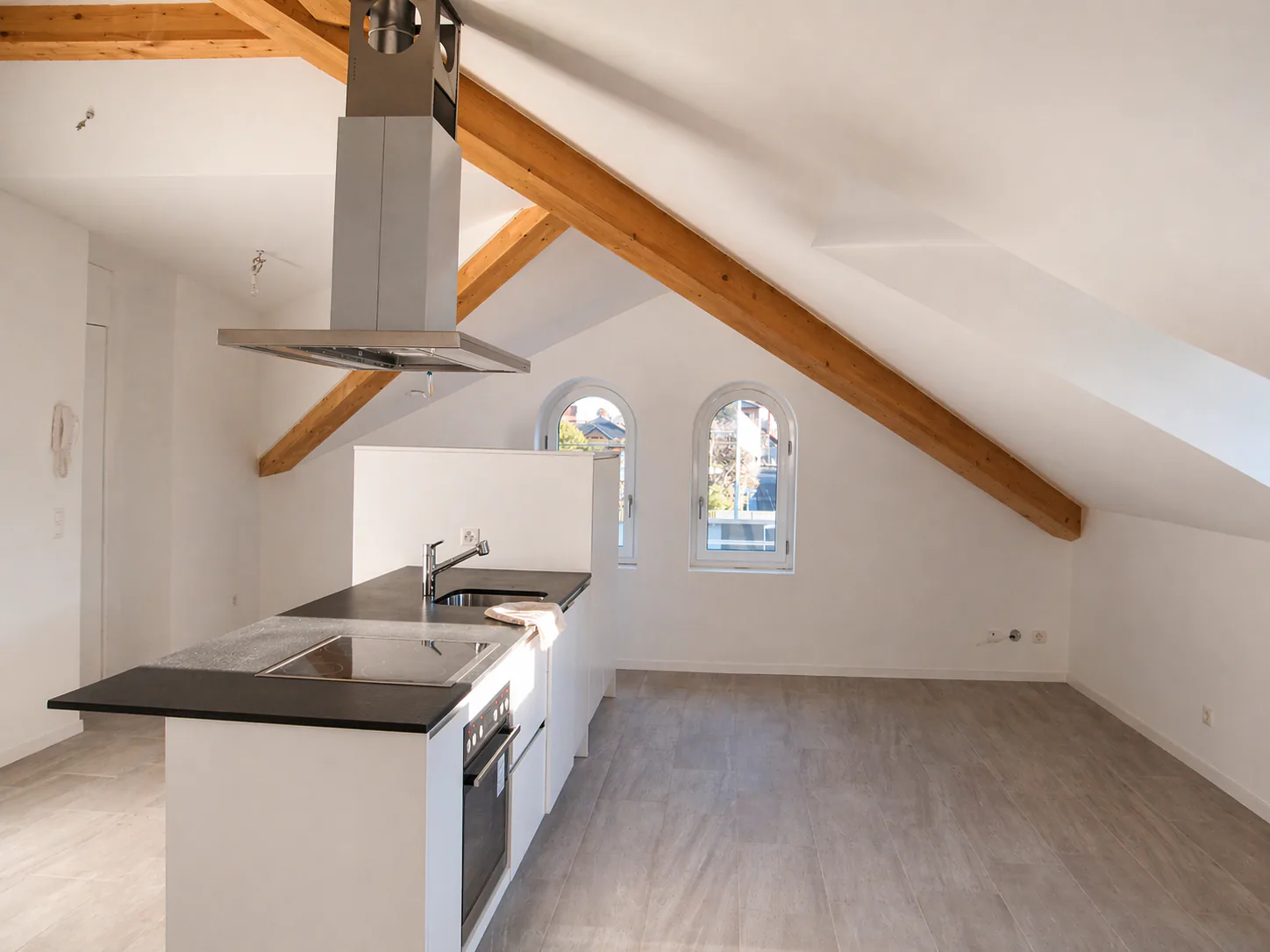 Dachgeschosswohnung 3.5 Zimmer mit modernen Annehmlichkeiten | Bellinzona