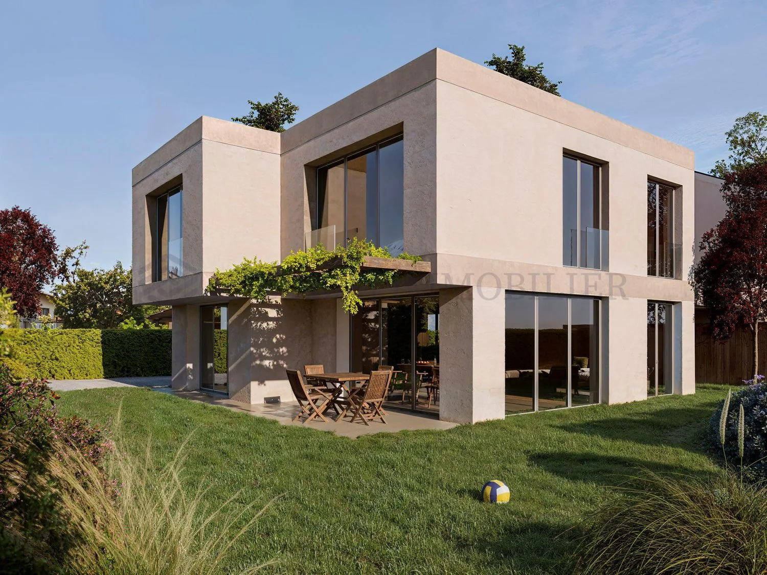 Contemporänes Einfamilienhaus mit 7 Zimmern