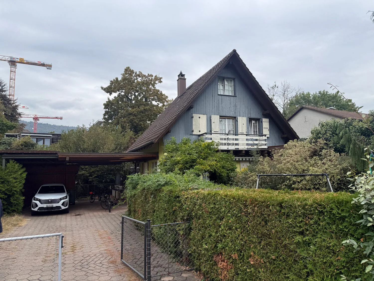 Charmante maison familiale 5.5 pièces avec appartement 1.5 pièces à Nidau