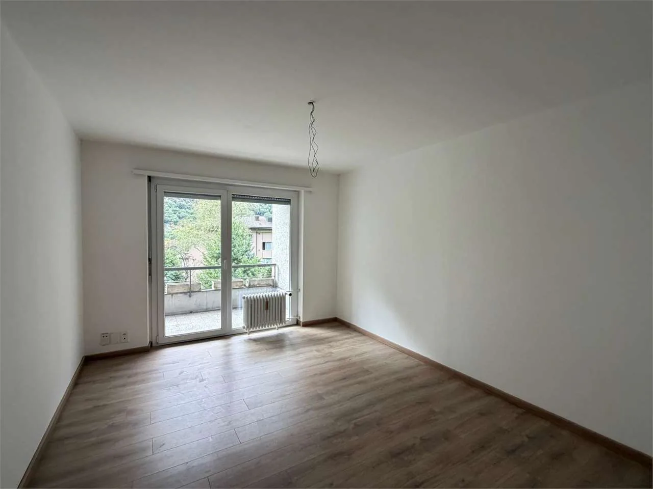 Bodio - 3.5 rooms renovated with possibility of parking or garage