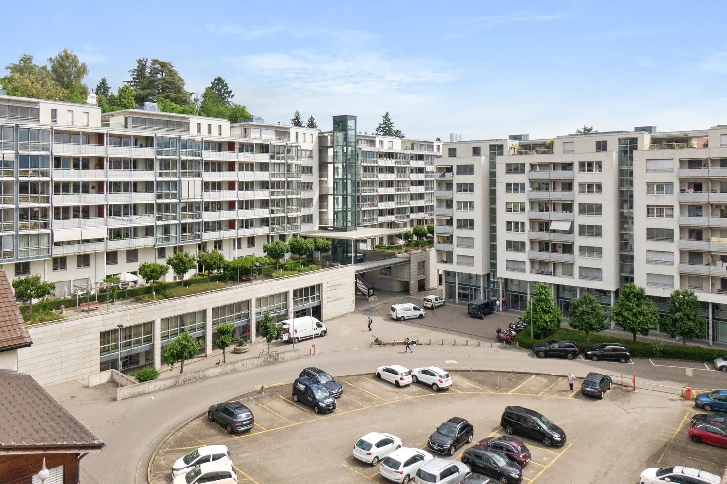 SUPERBE LOGEMENT4.5 PCS A DEUX PAS DE LA GARE