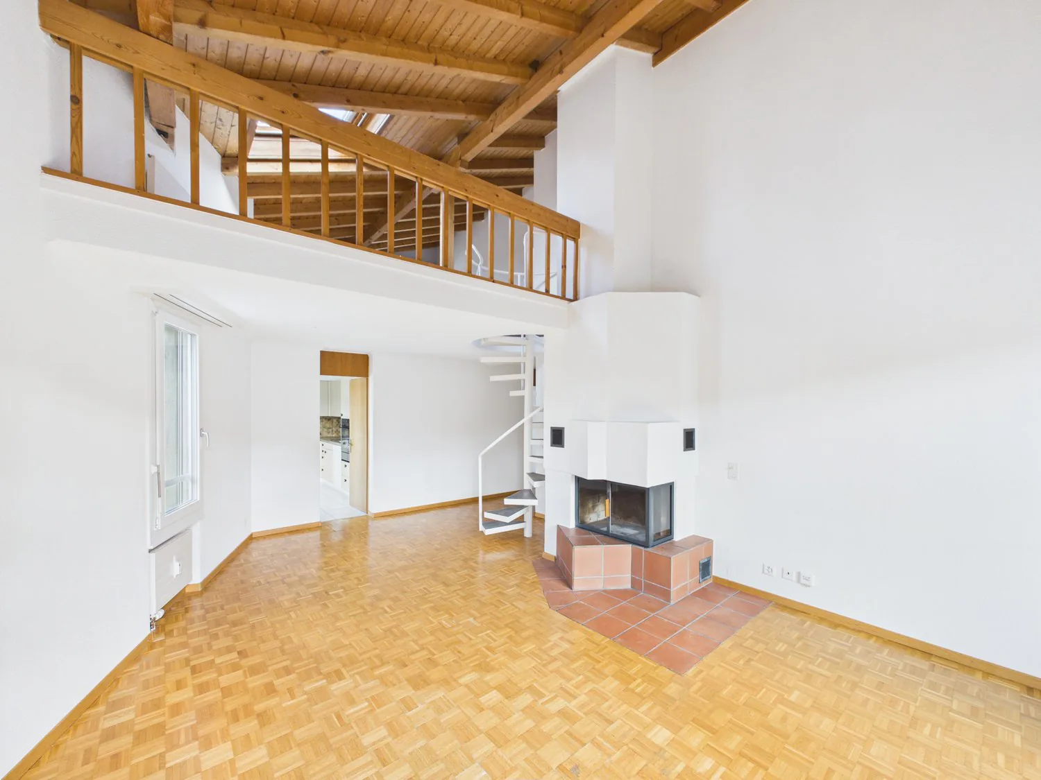 Grosszügige 6-Zimmer-Dachwohnung an ruhiger Lage in Uzwil