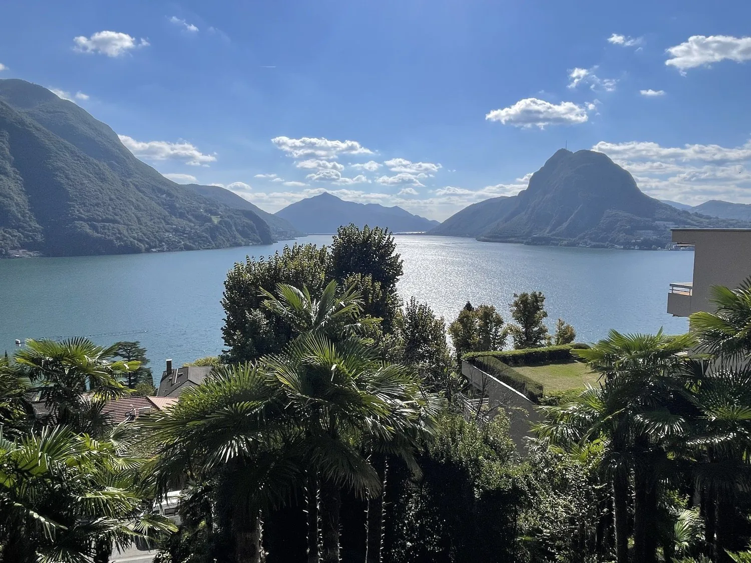 SPECTACULAR DUPLEX 5.5 WITH BEAUTIFUL LAKE VIEW IN CASTAGNOLA