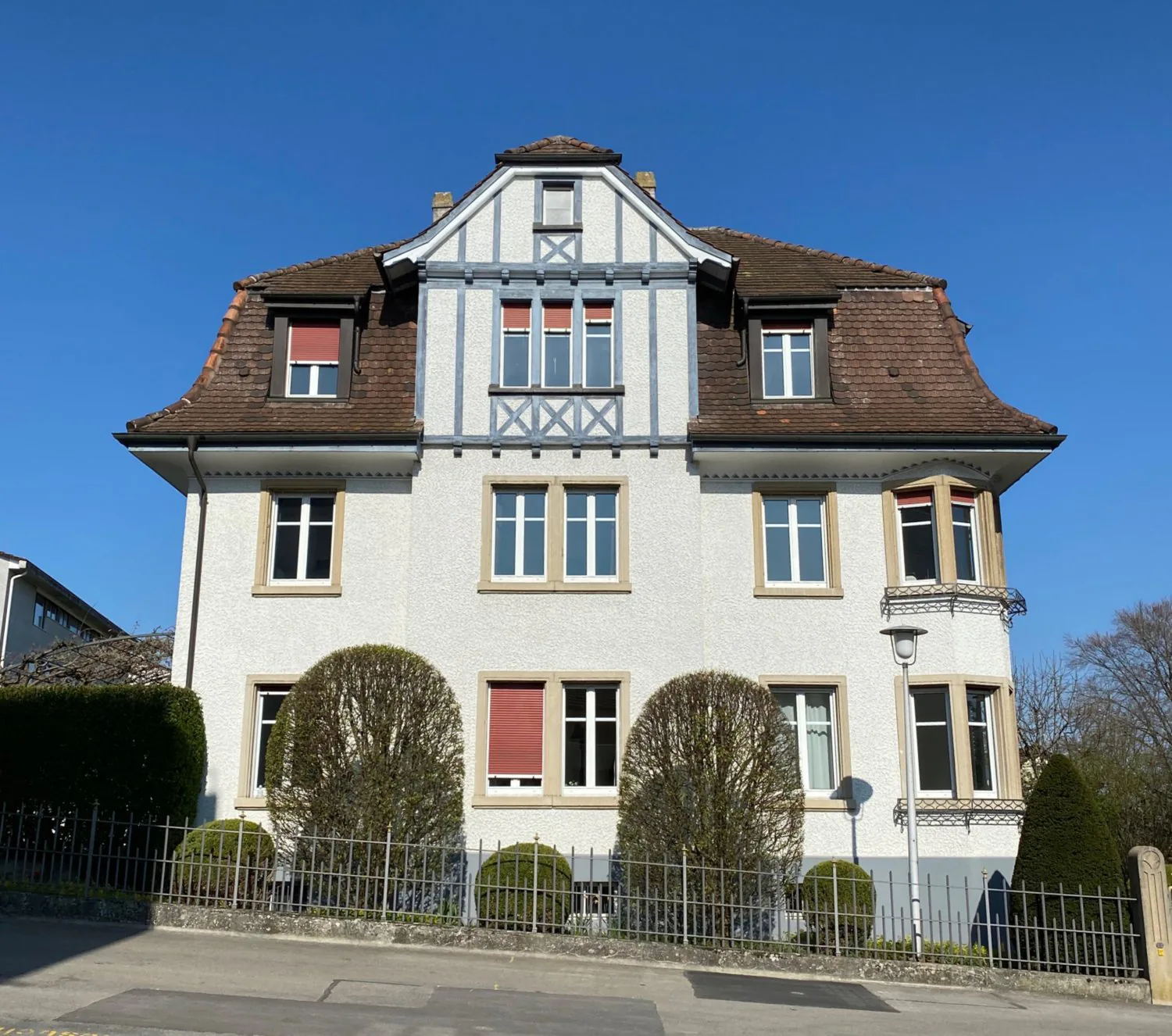 Renovierte Wohnung in Jugendstilvilla mit Weitsicht