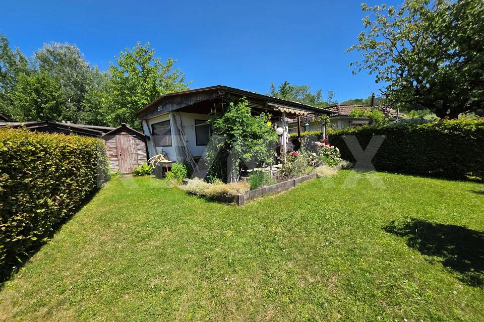 Zu verkaufen: Charmanter Bungalow auf Parzelle am Waldrand