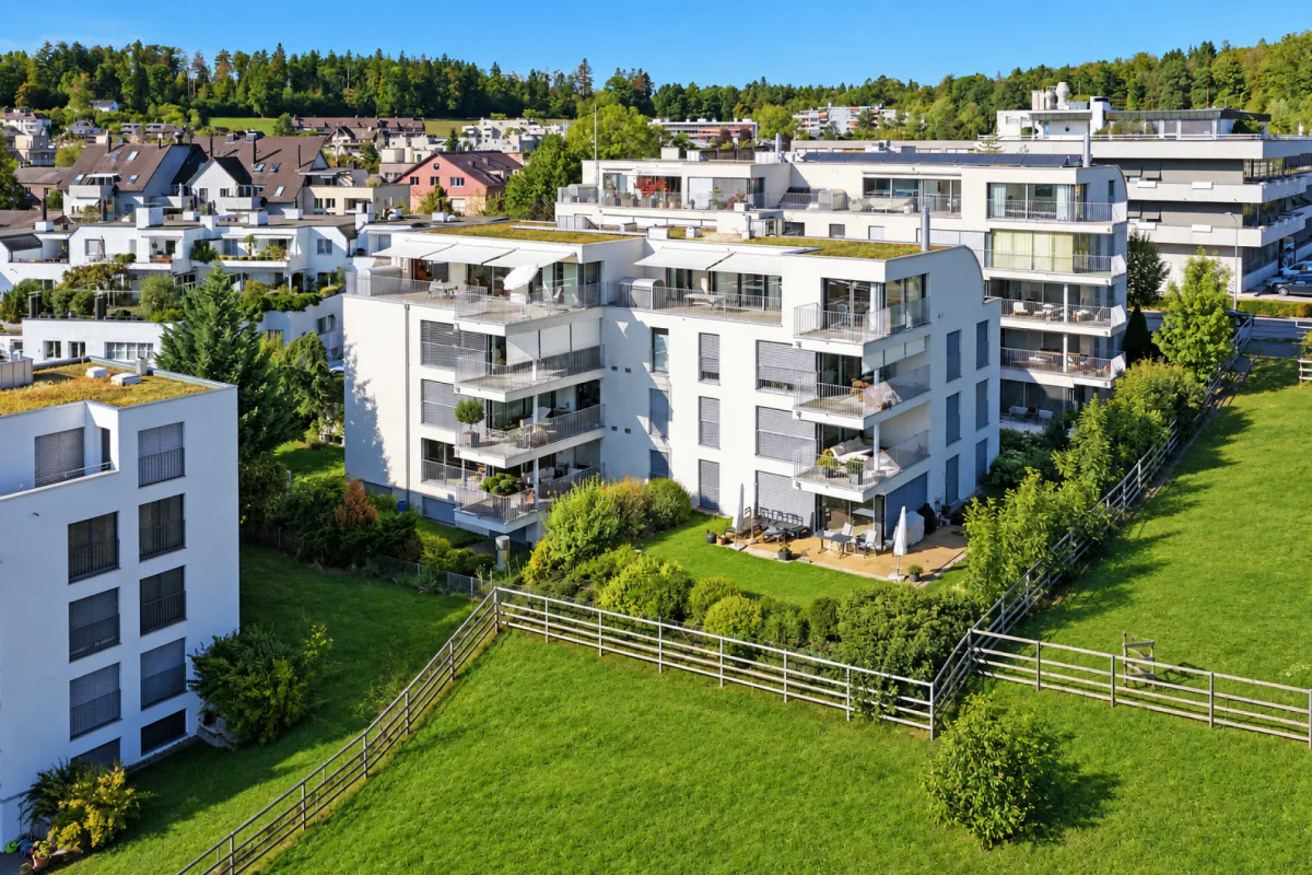 Appartement attique exclusif de 5,5 pièces sur Hönggerberg avec vue panoramique