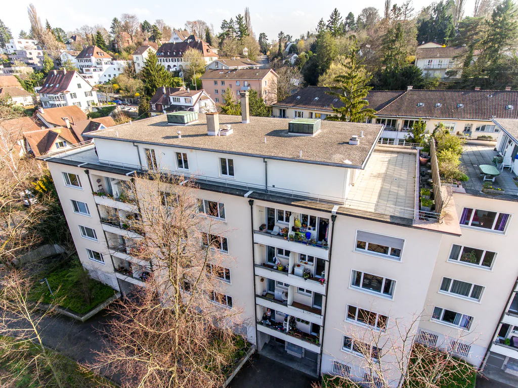 Modern old building apartment looking for new tenant