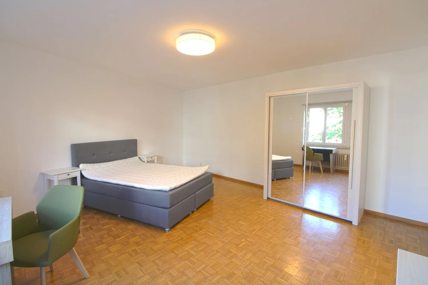 Möbliertes WG-Zimmer in der Nähe vom Claraplatz