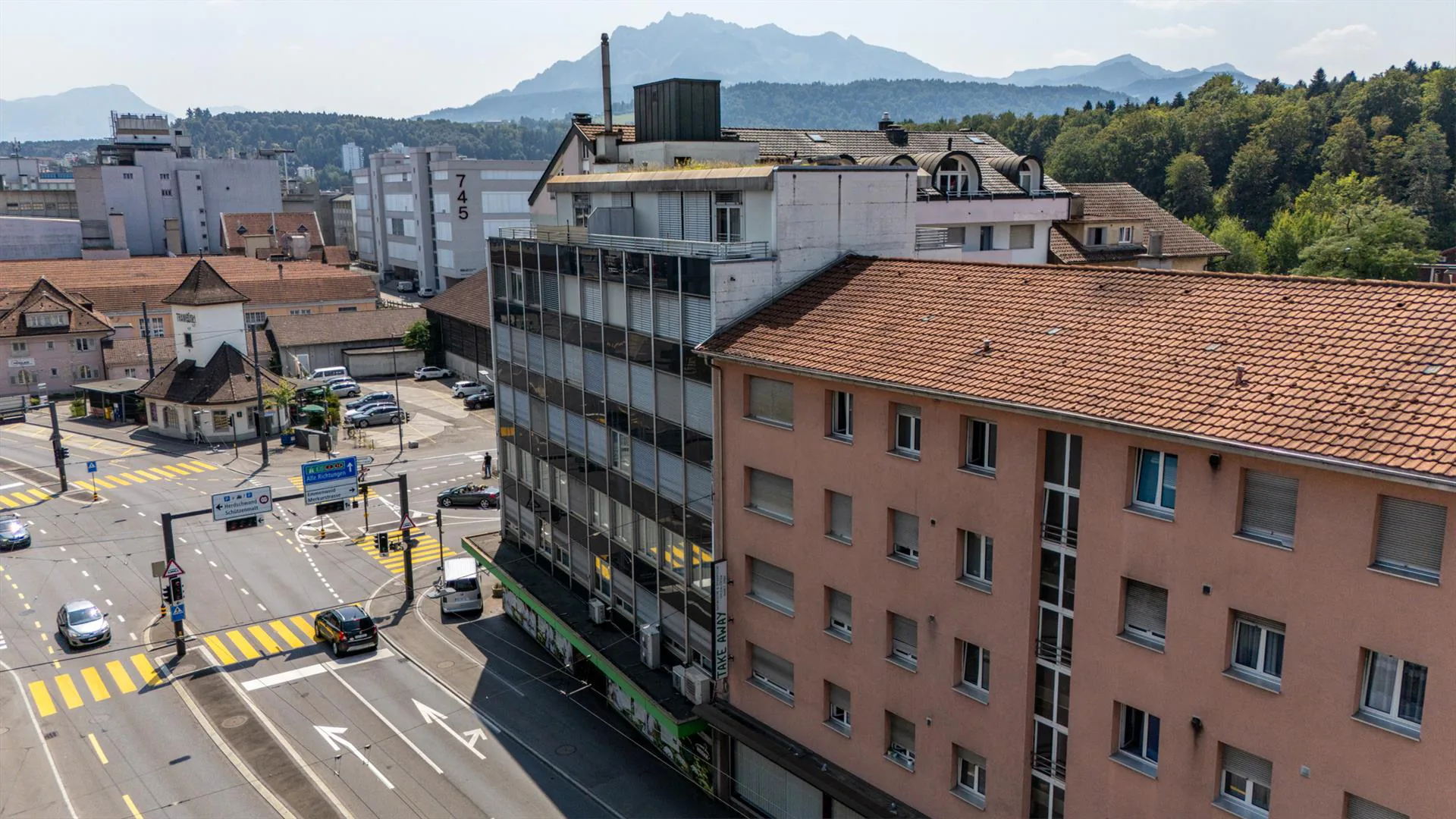 Gewerbefläche im Zentrum von Emmenbrücke vielseitig nutzbar