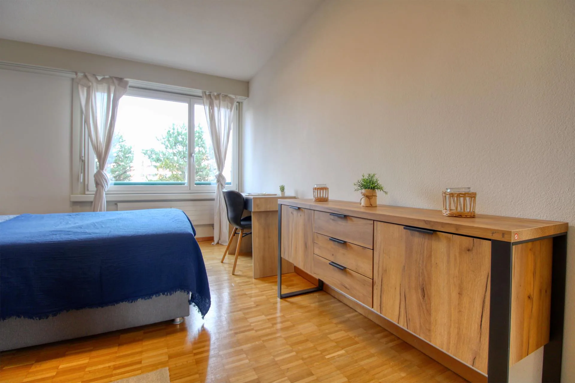 Schöne Zimmer an bester Lage nahe Sihlcity