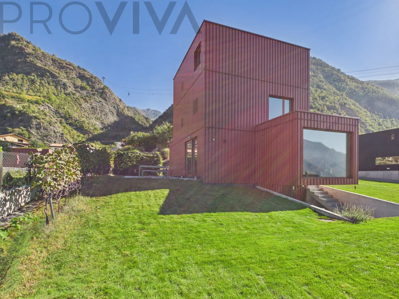 Architektur mit Charakter - aussergewöhnliche Designvilla in Riddes