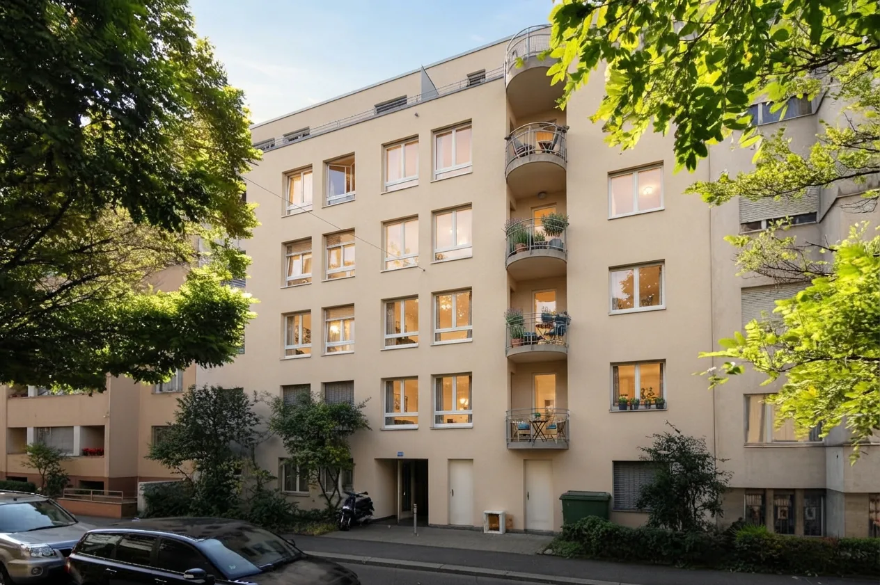 City apartment near musical theater: culture and life at your doorstep