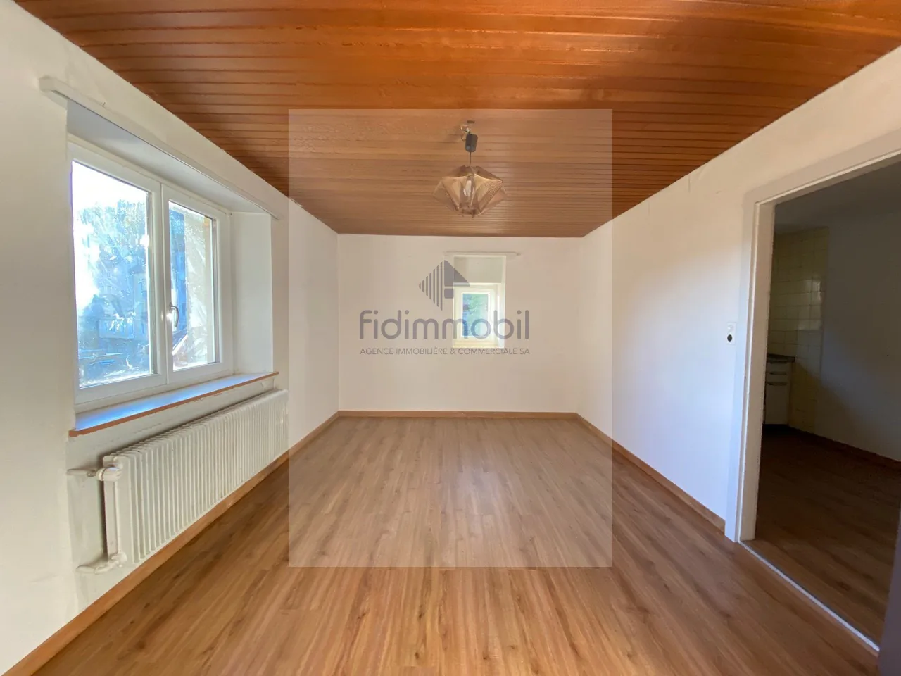 Two-room apartment on the 4th floor