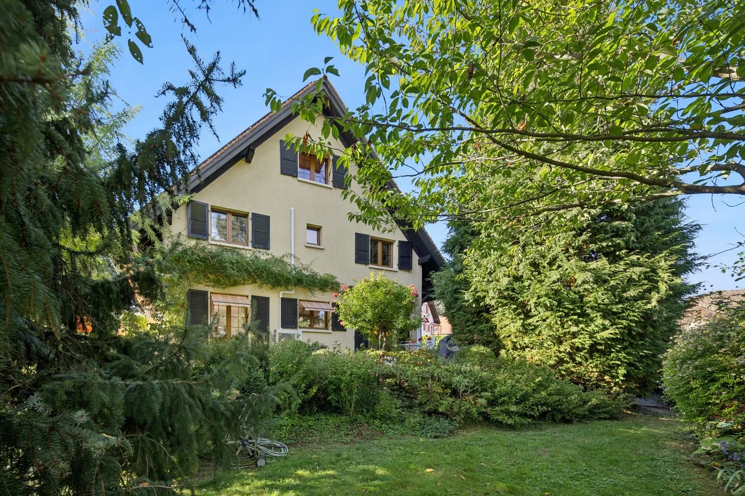 Maison familiale de 6 pièces sur une généreuse parcelle