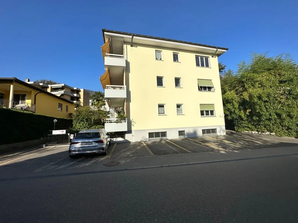 Appartamento accogliente di 1,5 locali con balcone a Losone