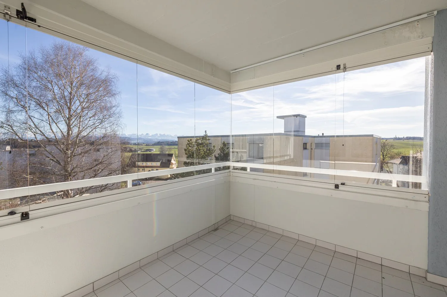 Appartement unique de 3,5 pièces avec parking extérieur