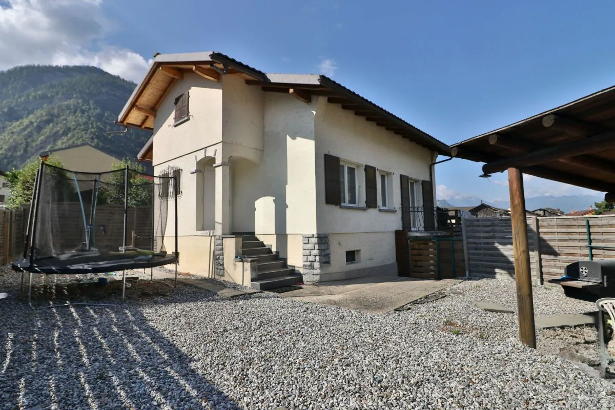 Casa 6.5 locali con veranda, terrazza e seminterrato