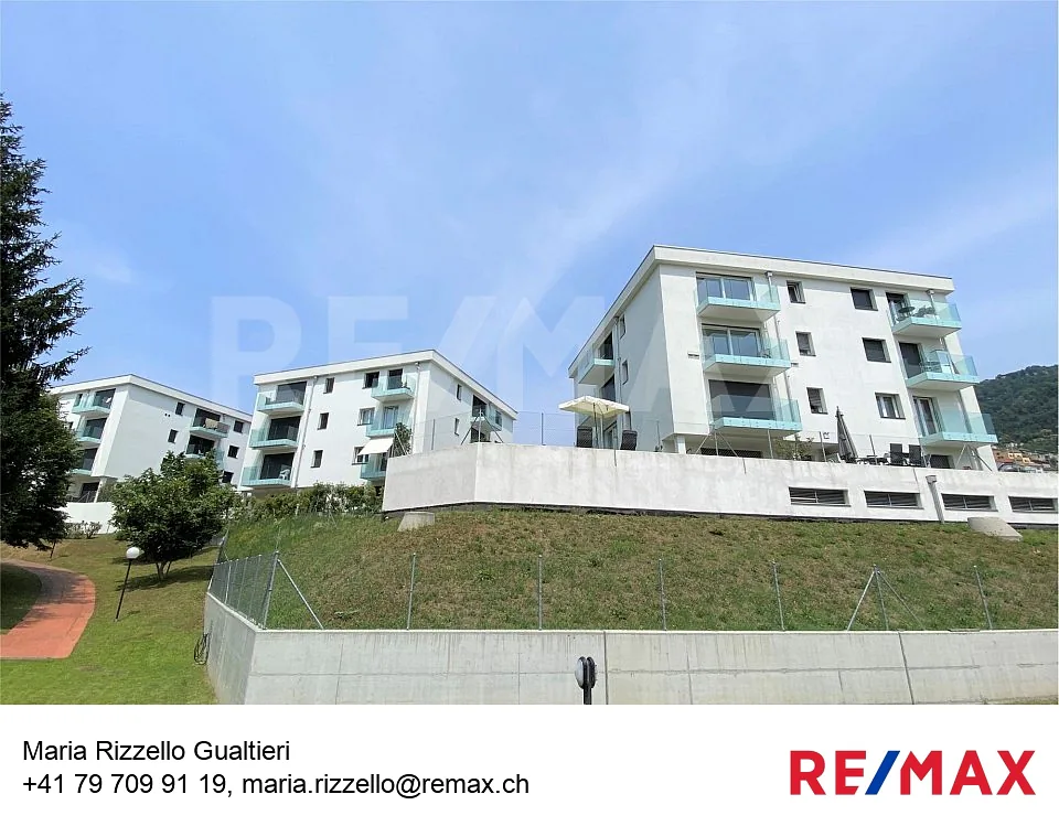 Modern 2.5-room apartment with balcony and panoramic view
