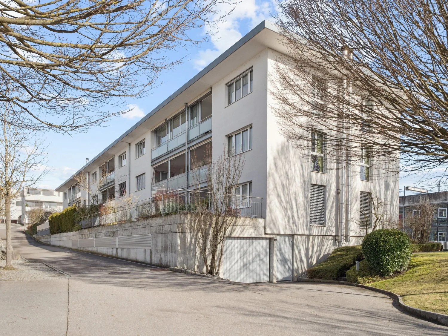 4.5-Zimmer-Wohnung mit 102 m², 15.7 m² Loggia & Schwedenofen – Wohnen mit Komfort in Lyss