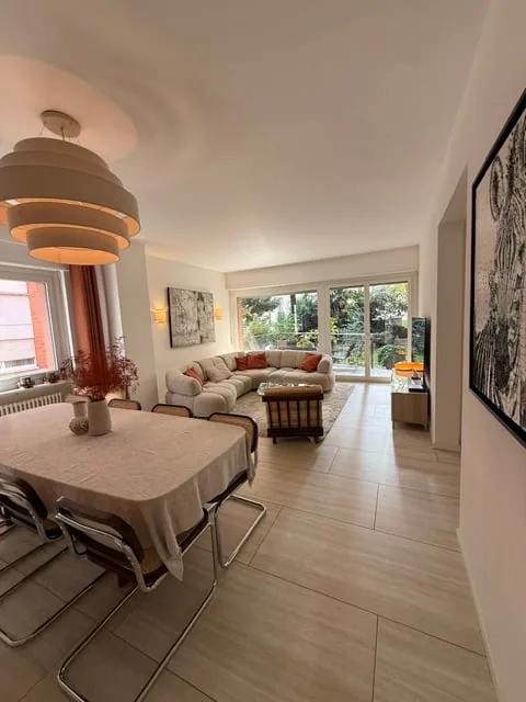 Seeking sublessee for splendid 5.5-room apartment with private garden in Besso